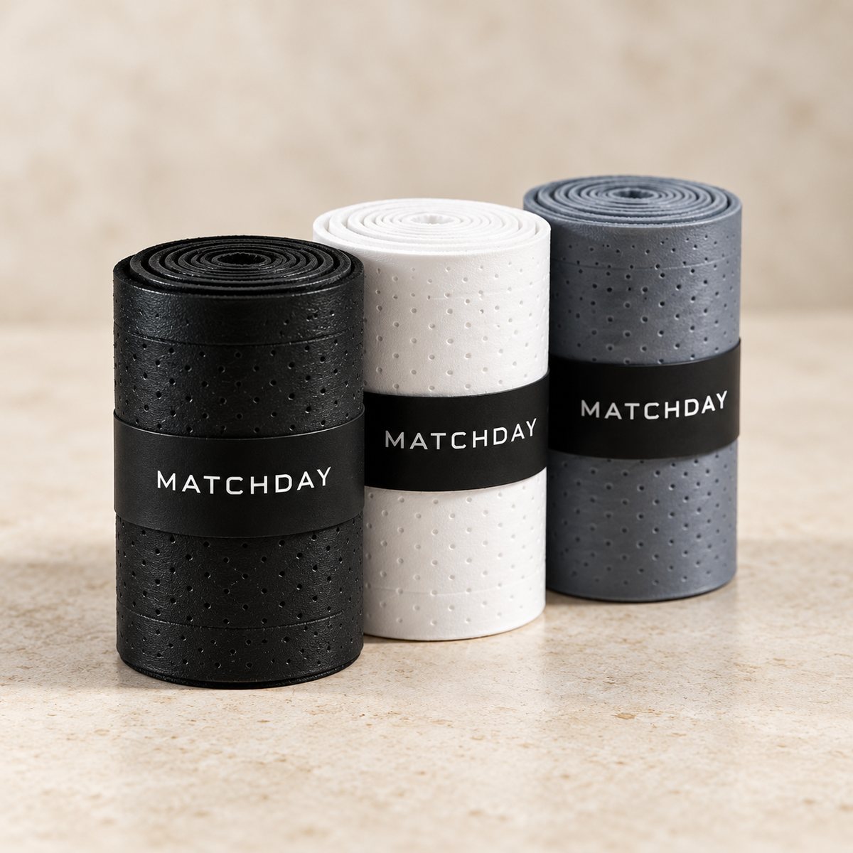 Drei MATCHDAY Overgrips in Schwarz, Weiß und Grau